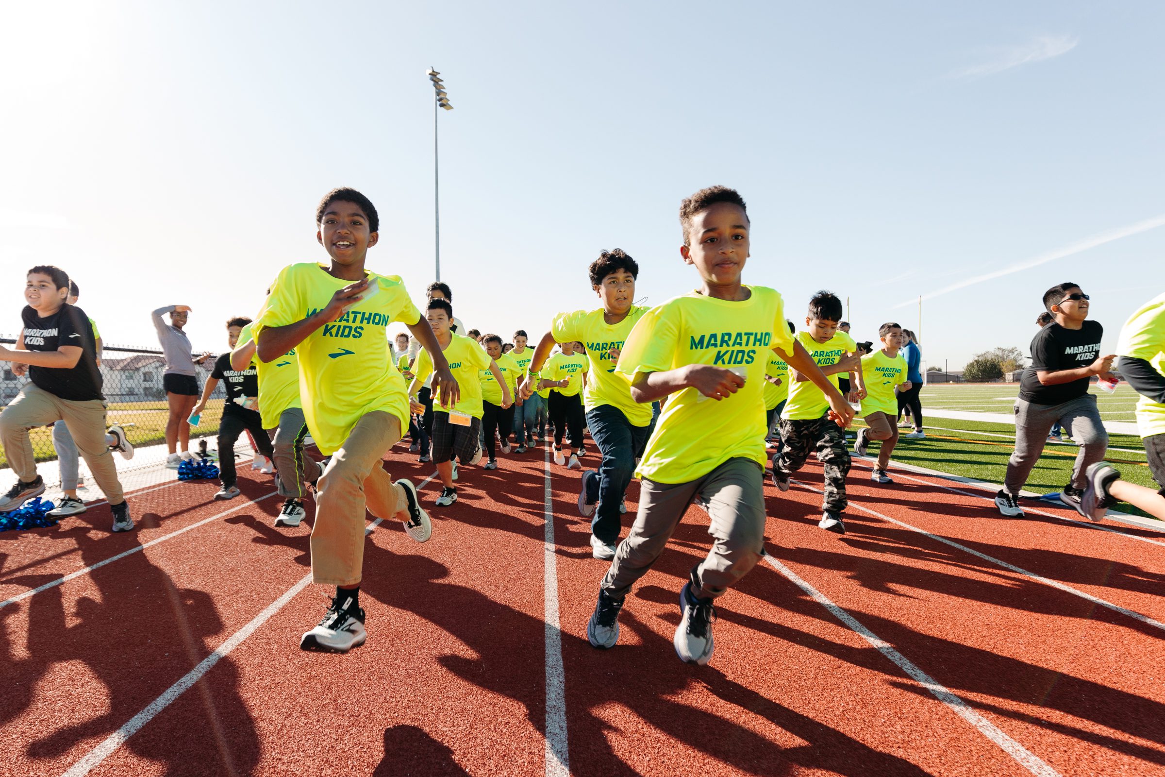 241122_BrooksRunning_MarathonKids-5161 (1)
